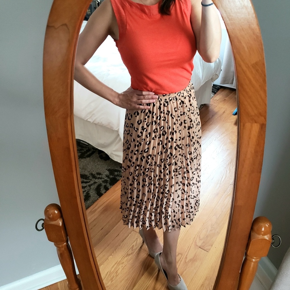 Ann Taylor sleeveless top